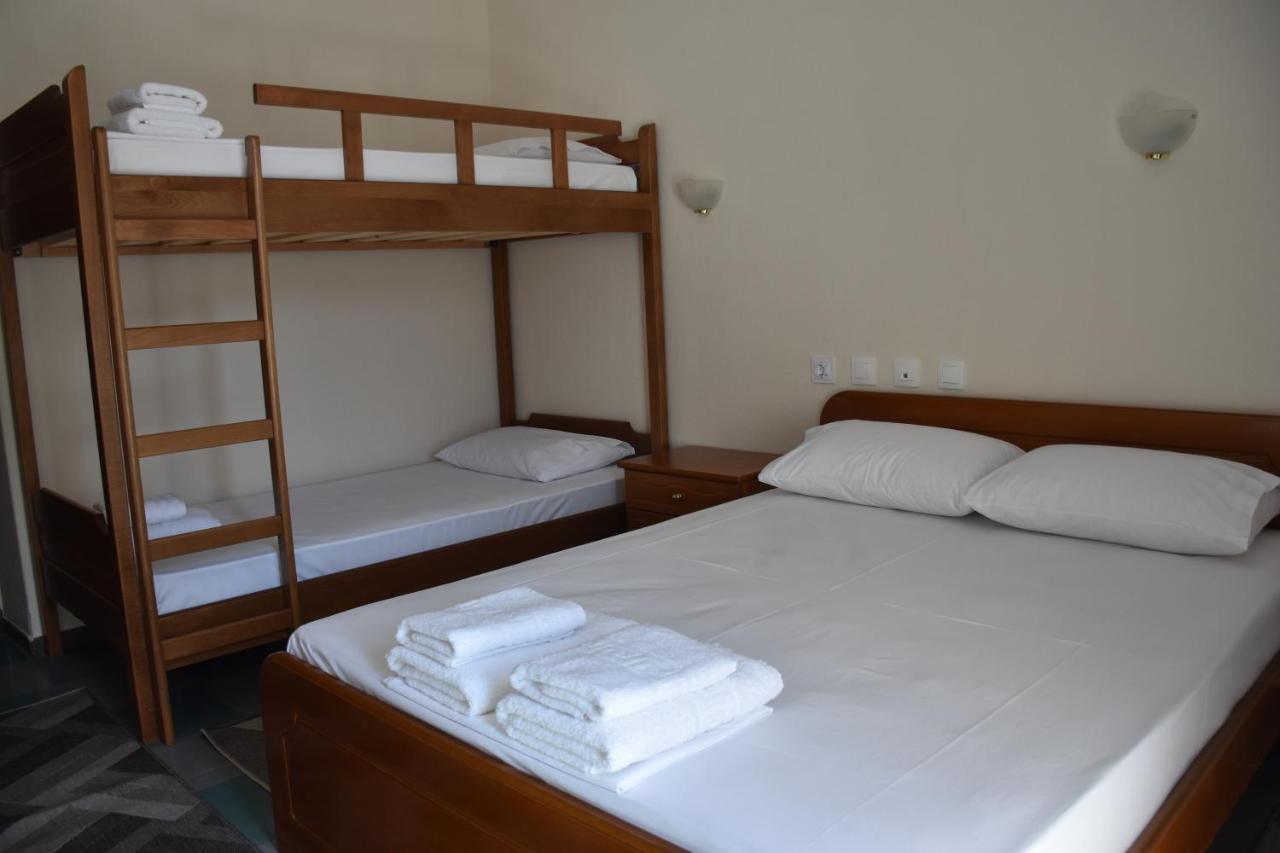 Parissas Hotel Tsotílion Zewnętrze zdjęcie
