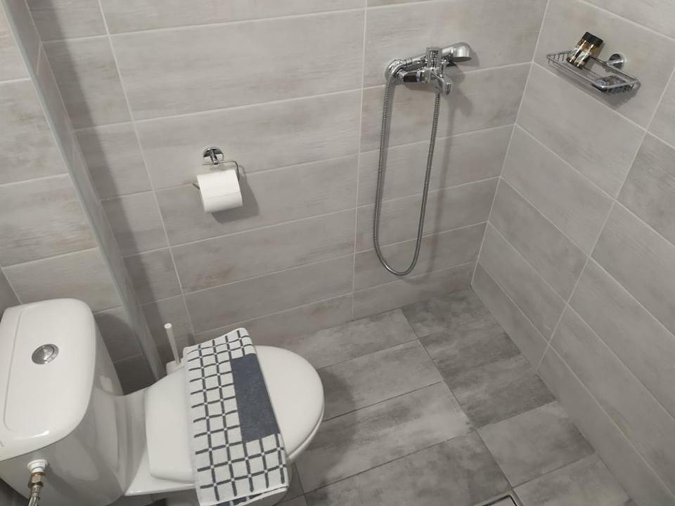 Parissas Hotel Tsotílion Zewnętrze zdjęcie